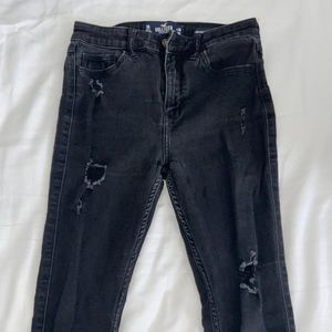 Black High Rise Super Skinny Hollister jeans, size 3R, 26W 30L